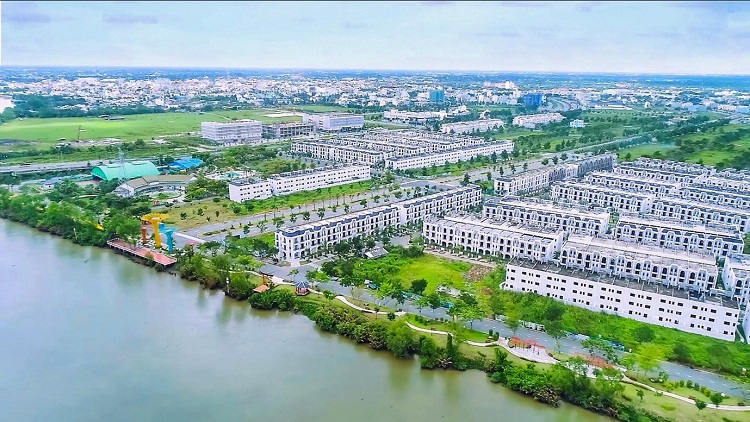 Nhà đầu tư đổ xô vào BĐS vùng ven: Điểm “nóng” Tân An chính thức trình làng 2 Nhà đầu tư đổ xô vào BĐS vùng ven Tân An - điểm “nóng” phát triển-1